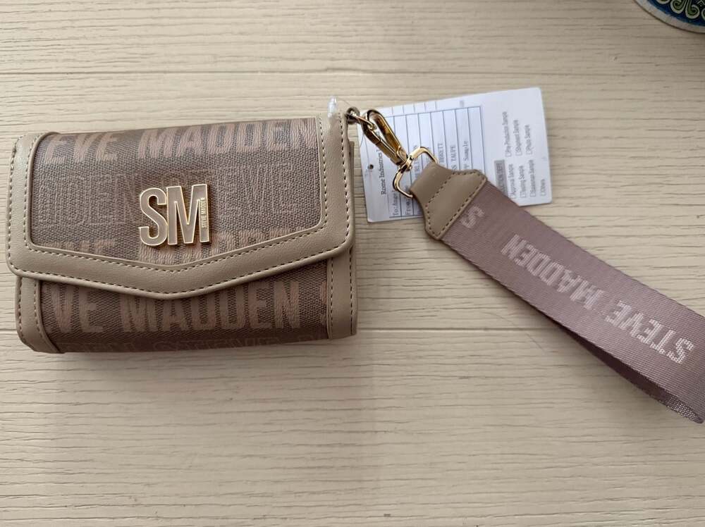 Steve Madden Logo Print Trifold Wristlet Wallet in Taupe